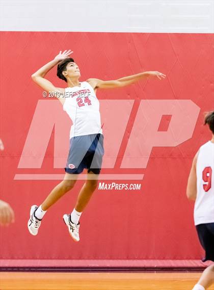 Thumbnail 2 in Grassfield vs. Hickory photogallery.
