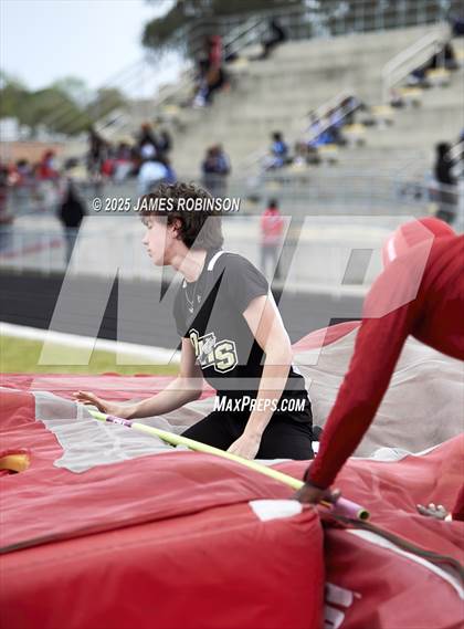 Thumbnail 3 in Lewis James Invitational (Pole Vault) photogallery.