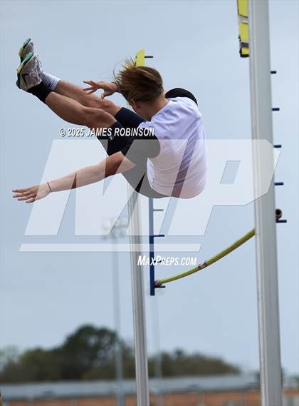 Thumbnail 1 in Lewis James Invitational (Pole Vault) photogallery.