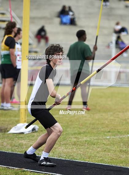 Thumbnail 3 in Lewis James Invitational (Pole Vault) photogallery.