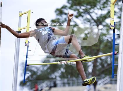 Thumbnail 3 in Lewis James Invitational (Pole Vault) photogallery.