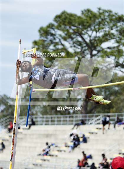 Thumbnail 2 in Lewis James Invitational (Pole Vault) photogallery.