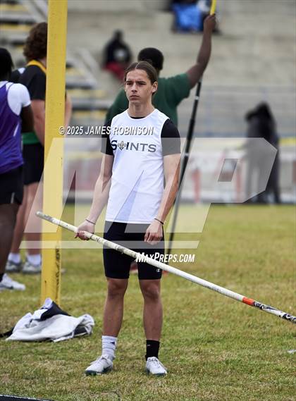 Thumbnail 1 in Lewis James Invitational (Pole Vault) photogallery.
