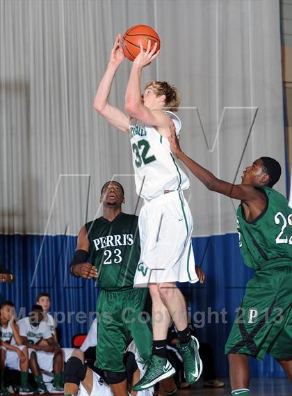 Thumbnail 1 in Perris vs. Green Valley (MaxPreps Holiday Classic) photogallery.