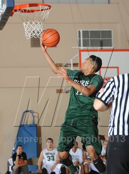 Thumbnail 2 in Perris vs. Green Valley (MaxPreps Holiday Classic) photogallery.