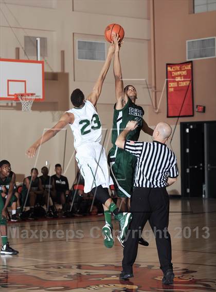 Thumbnail 1 in Perris vs. Green Valley (MaxPreps Holiday Classic) photogallery.