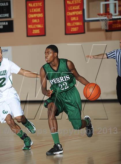 Thumbnail 1 in Perris vs. Green Valley (MaxPreps Holiday Classic) photogallery.