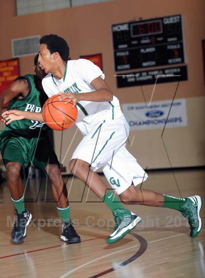 Thumbnail 1 in Perris vs. Green Valley (MaxPreps Holiday Classic) photogallery.