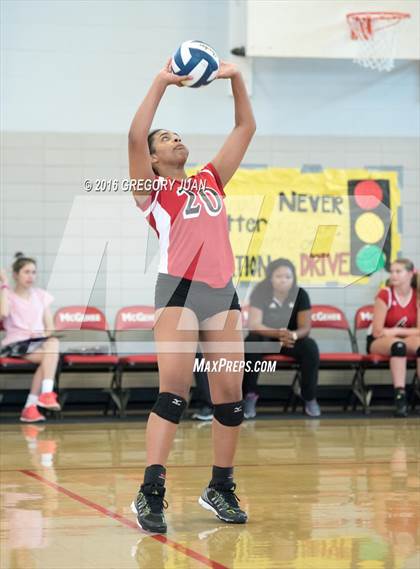 Thumbnail 1 in Ursuline Academy @ McGehee photogallery.