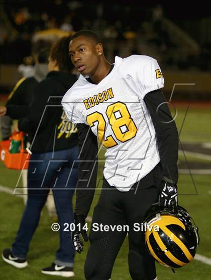 Thumbnail 2 in Edison (Fresno) vs. Oceanside (CIF SoCal Regional D1 Final) photogallery.