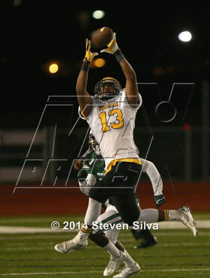 Thumbnail 3 in Edison (Fresno) vs. Oceanside (CIF SoCal Regional D1 Final) photogallery.