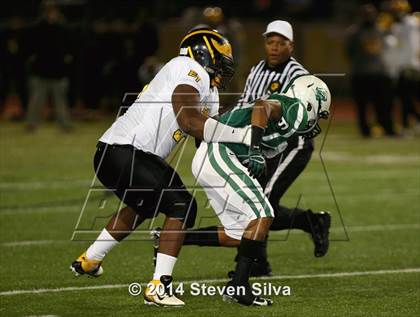 Thumbnail 2 in Edison (Fresno) vs. Oceanside (CIF SoCal Regional D1 Final) photogallery.
