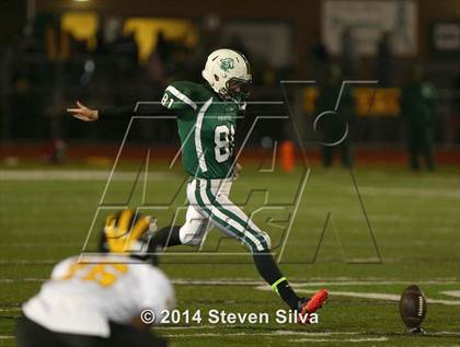 Thumbnail 2 in Edison (Fresno) vs. Oceanside (CIF SoCal Regional D1 Final) photogallery.