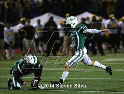 Thumbnail 2 in Edison (Fresno) vs. Oceanside (CIF SoCal Regional D1 Final) photogallery.