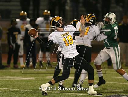 Thumbnail 2 in Edison (Fresno) vs. Oceanside (CIF SoCal Regional D1 Final) photogallery.