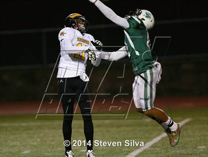 Thumbnail 1 in Edison (Fresno) vs. Oceanside (CIF SoCal Regional D1 Final) photogallery.