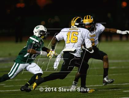 Thumbnail 1 in Edison (Fresno) vs. Oceanside (CIF SoCal Regional D1 Final) photogallery.