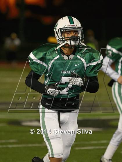 Thumbnail 3 in Edison (Fresno) vs. Oceanside (CIF SoCal Regional D1 Final) photogallery.
