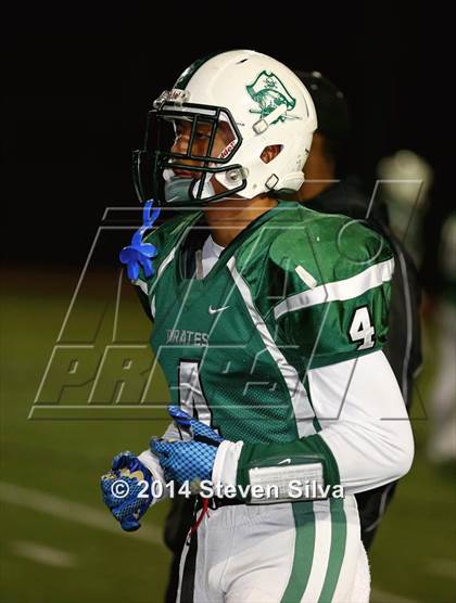 Thumbnail 1 in Edison (Fresno) vs. Oceanside (CIF SoCal Regional D1 Final) photogallery.