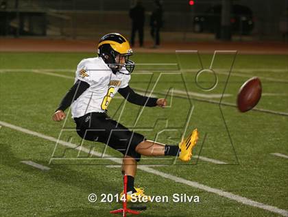 Thumbnail 1 in Edison (Fresno) vs. Oceanside (CIF SoCal Regional D1 Final) photogallery.