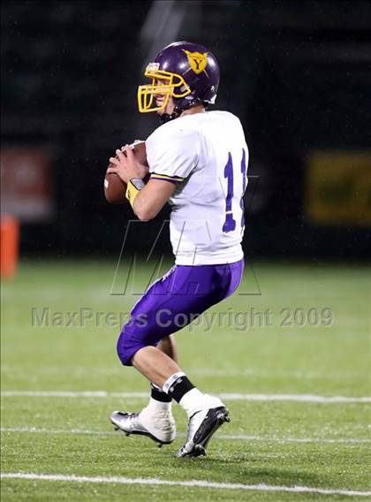Thumbnail 2 in York vs. Notre Dame (Section 5 Class D Seminfinal) photogallery.