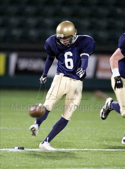 Thumbnail 2 in York vs. Notre Dame (Section 5 Class D Seminfinal) photogallery.