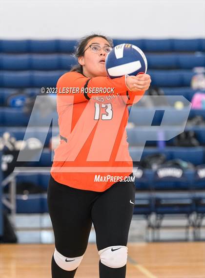 Thumbnail 1 in Somerset @ Karnes City (Hondo Volleyball Tournament) photogallery.