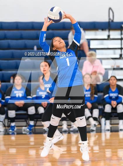 Thumbnail 1 in Somerset @ Karnes City (Hondo Volleyball Tournament) photogallery.