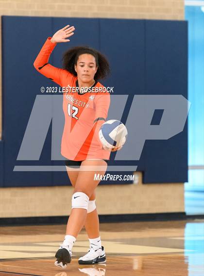 Thumbnail 1 in Somerset @ Karnes City (Hondo Volleyball Tournament) photogallery.