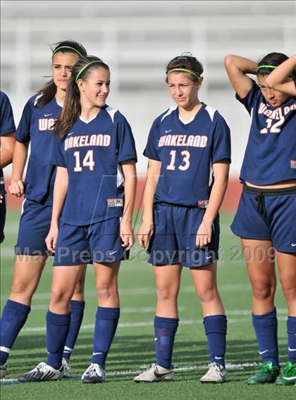 Thumbnail 3 in Wakeland vs Highland Park (Class 4A, Region II quarterfinals) photogallery.