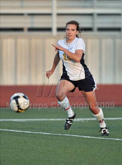 Thumbnail 3 in Wakeland vs Highland Park (Class 4A, Region II quarterfinals) photogallery.