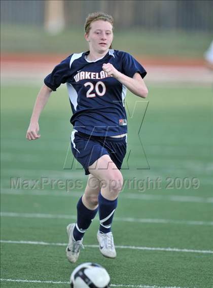Thumbnail 1 in Wakeland vs Highland Park (Class 4A, Region II quarterfinals) photogallery.