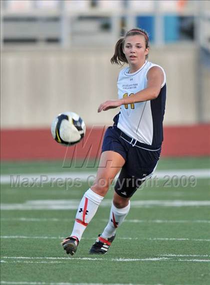 Thumbnail 2 in Wakeland vs Highland Park (Class 4A, Region II quarterfinals) photogallery.