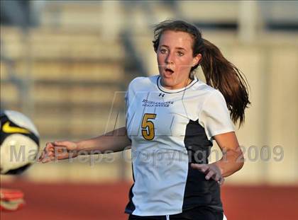 Thumbnail 2 in Wakeland vs Highland Park (Class 4A, Region II quarterfinals) photogallery.