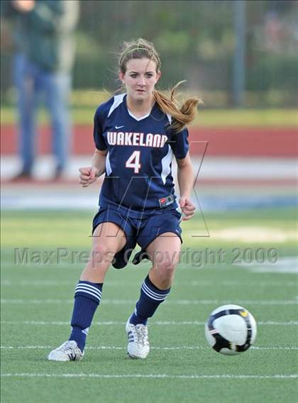Thumbnail 2 in Wakeland vs Highland Park (Class 4A, Region II quarterfinals) photogallery.