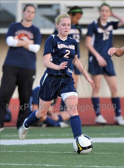 Thumbnail 2 in Wakeland vs Highland Park (Class 4A, Region II quarterfinals) photogallery.