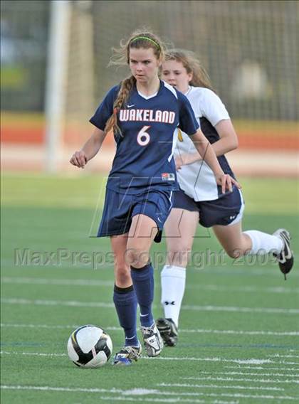 Thumbnail 1 in Wakeland vs Highland Park (Class 4A, Region II quarterfinals) photogallery.
