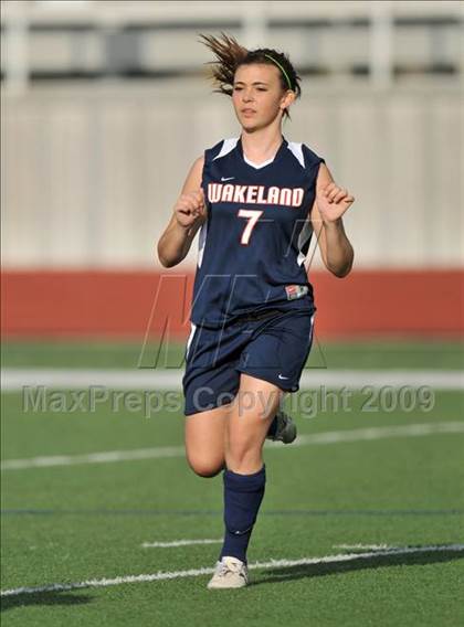Thumbnail 3 in Wakeland vs Highland Park (Class 4A, Region II quarterfinals) photogallery.
