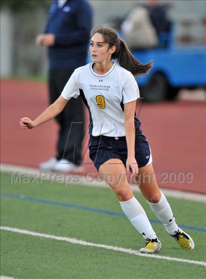 Thumbnail 1 in Wakeland vs Highland Park (Class 4A, Region II quarterfinals) photogallery.