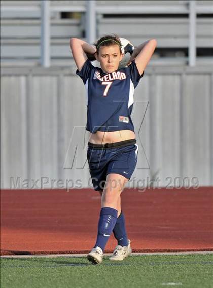 Thumbnail 2 in Wakeland vs Highland Park (Class 4A, Region II quarterfinals) photogallery.