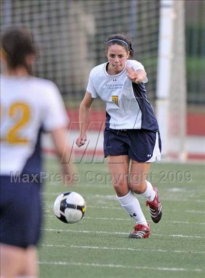 Thumbnail 2 in Wakeland vs Highland Park (Class 4A, Region II quarterfinals) photogallery.