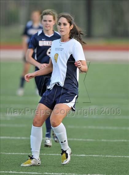 Thumbnail 2 in Wakeland vs Highland Park (Class 4A, Region II quarterfinals) photogallery.