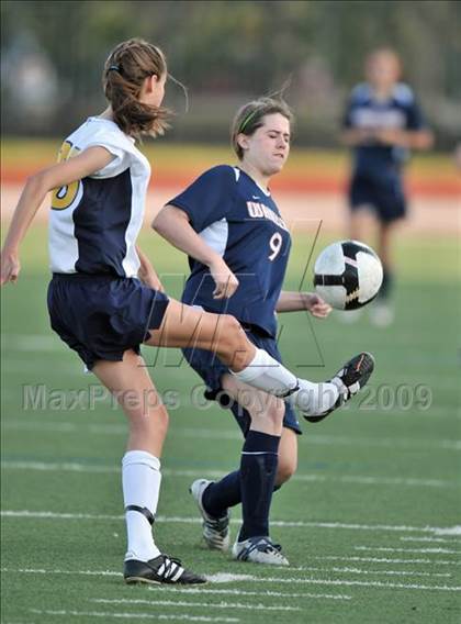 Thumbnail 1 in Wakeland vs Highland Park (Class 4A, Region II quarterfinals) photogallery.