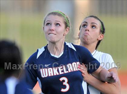 Thumbnail 3 in Wakeland vs Highland Park (Class 4A, Region II quarterfinals) photogallery.