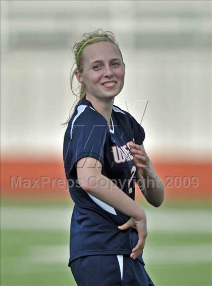 Thumbnail 3 in Wakeland vs Highland Park (Class 4A, Region II quarterfinals) photogallery.