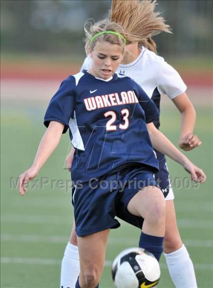 Thumbnail 1 in Wakeland vs Highland Park (Class 4A, Region II quarterfinals) photogallery.