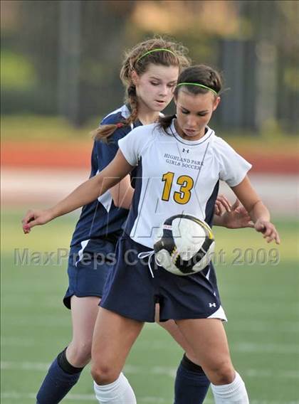 Thumbnail 1 in Wakeland vs Highland Park (Class 4A, Region II quarterfinals) photogallery.