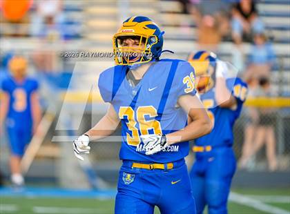Thumbnail 2 in JV: Greenfield-Central vs Eastern Hancock photogallery.