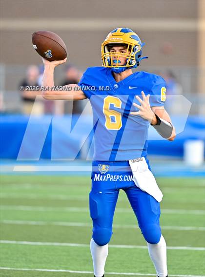 Thumbnail 3 in JV: Greenfield-Central vs Eastern Hancock photogallery.