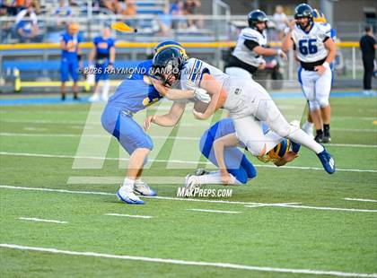 Thumbnail 2 in JV: Greenfield-Central vs Eastern Hancock photogallery.
